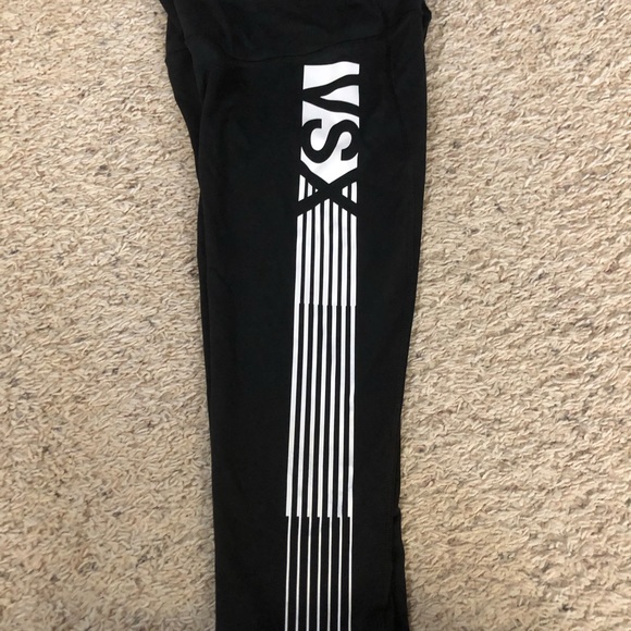 Victoria Secret Sport Capri - VSX - Picture 3 of 5